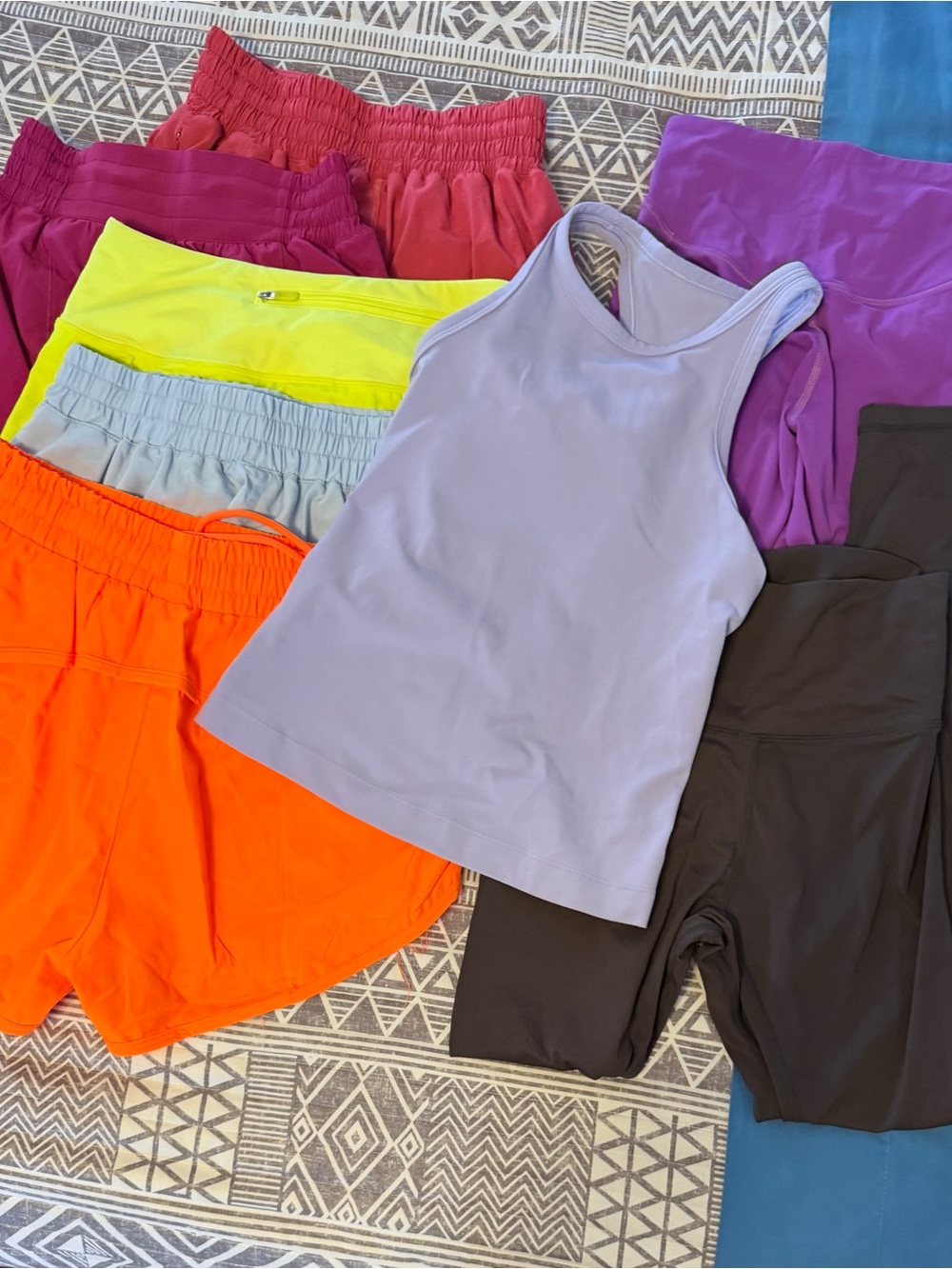 8 piece size 2 Lululemon bundle